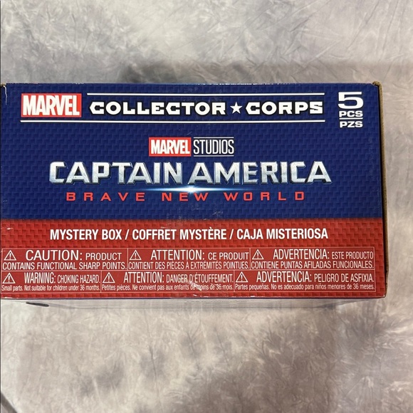 Marvel Captain America Brave New World Box - Blue and Red - Picture 2 of 4